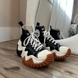 run star motion sneakers